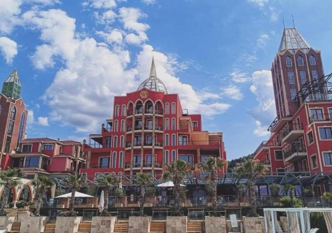 Alchemist Residence Von Goldenburg Belashtitsa Экстерьер фото